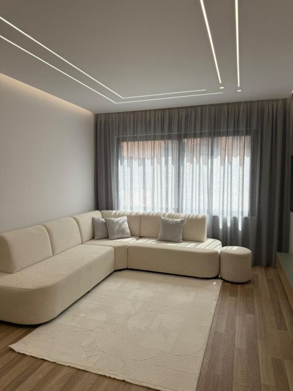 🏡 Shitet Apartament 1+1 📍 Bulevardi Migjeni