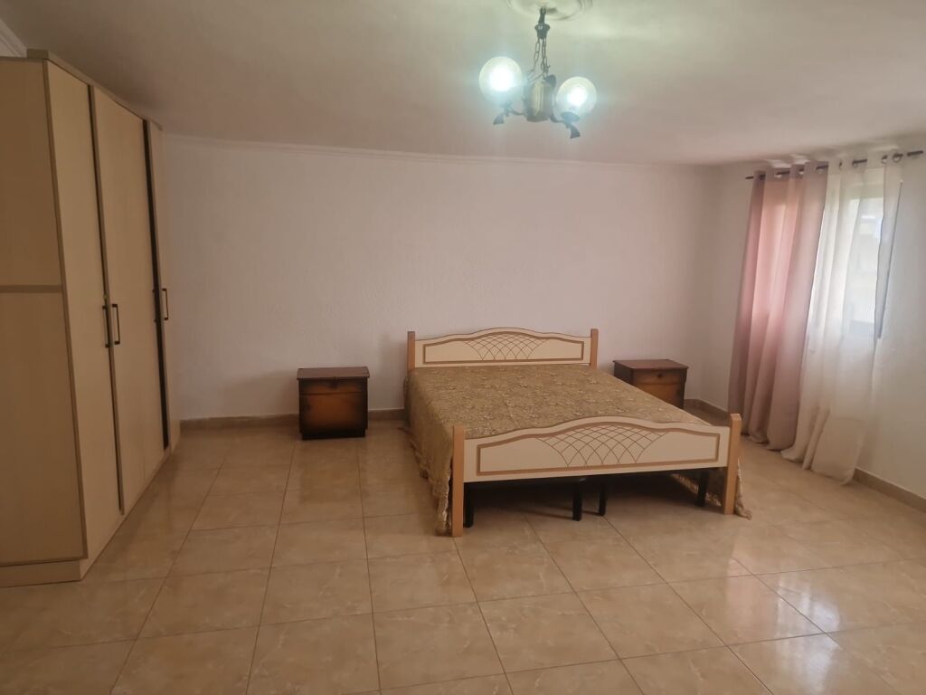 2+1 apartment for rent near Rruga e Durrsit