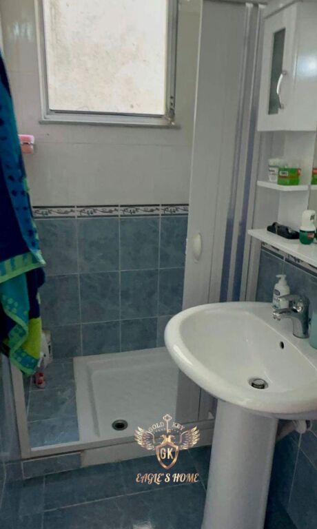 SHITET APARTAMENT 1+1+BALLKON UJESJELLSI DURRES