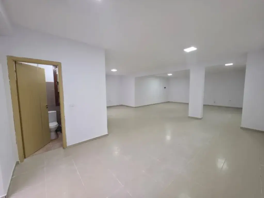 IN AFFITTO: Unità commerciale 90 m² Al Giardino Botanico