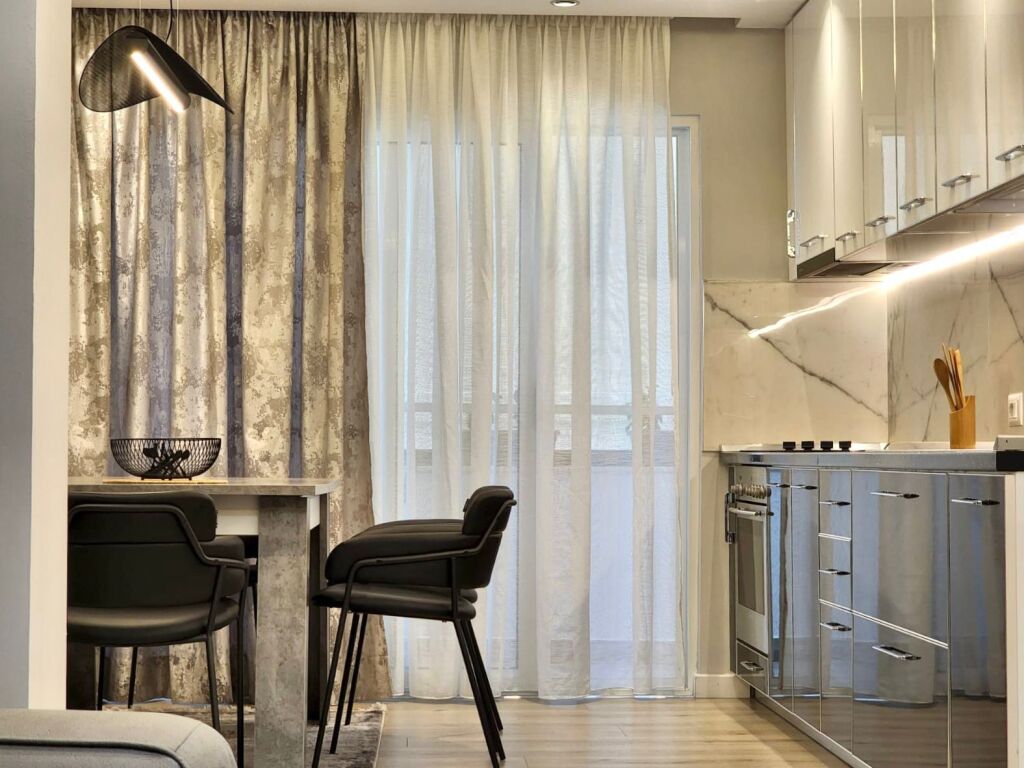 In Affitto: 2+1 🔑 Moderno &amp; Nuovo 📍 BLLOK/GARDA - Super Investimento (4° Piano Non Ultimo) - 75.000 Leke/Mese