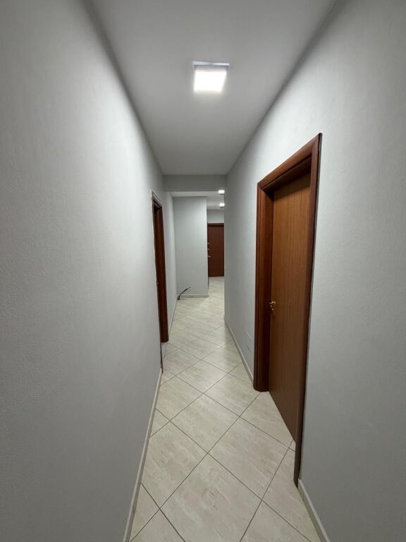 Affittasi Appartamento 2+1+2 Bagni + 1 Balcone