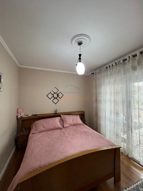 Shitet, Apartament 1+1, 5 maj