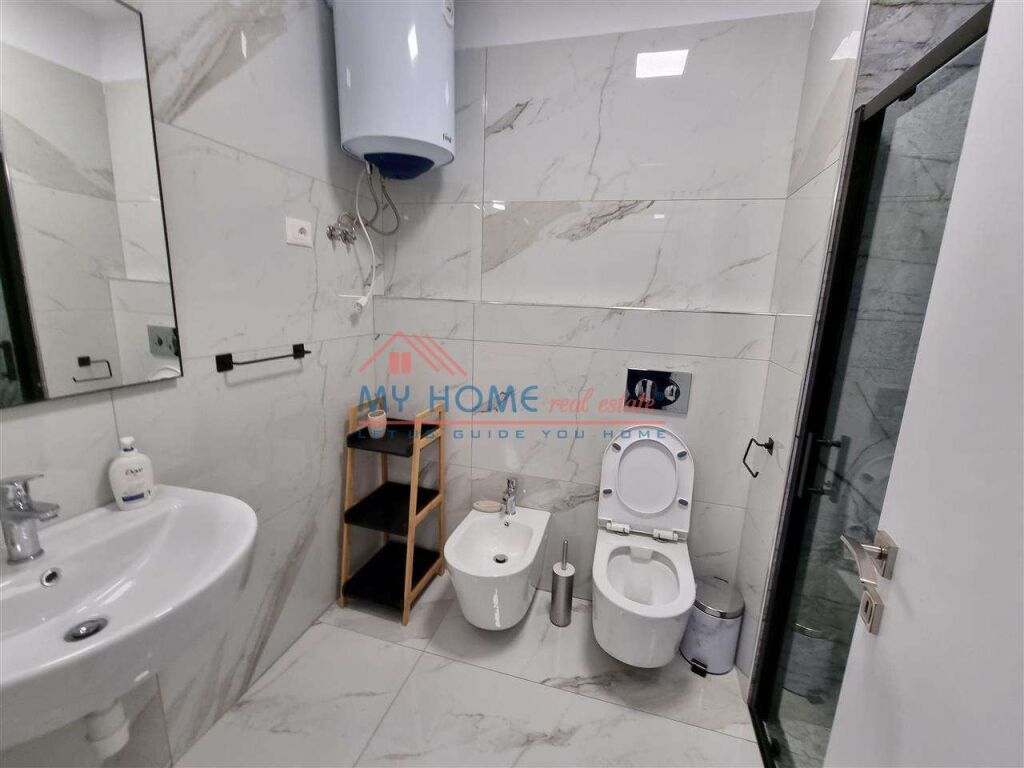 Appartamento 2+1 in Affitto Complesso Zircon a Tirana