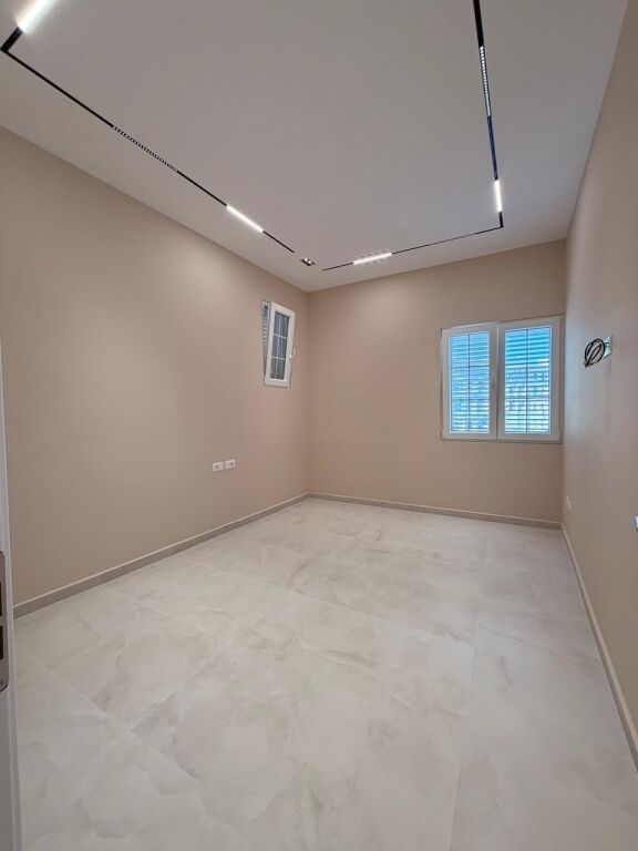 Business Premises for Rent – Train Station, Durres