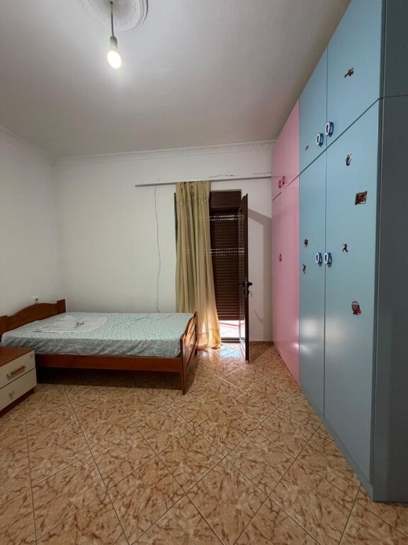 JEPET ME QIRA APARTAMENT 2+1, PJESE E KATIT TE VILES