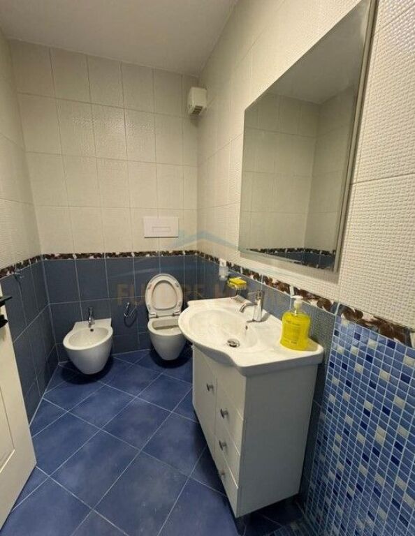 For sale, 2+1 Apartment, Oxhaku, Tirane.