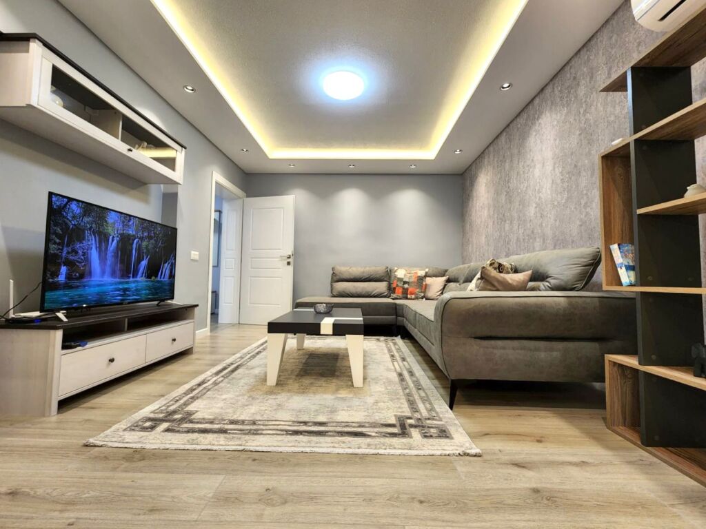 In Affitto: 2+1 🔑 Moderno &amp; Nuovo 📍 BLLOK/GARDA - Super Investimento (4° Piano Non Ultimo) - 75.000 Leke/Mese