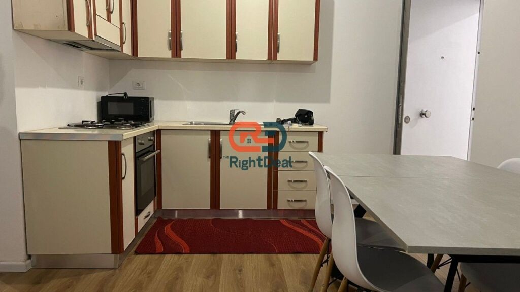 Ne Fresk, Shitet Apartament 1+1, Ideal Per Banim!!!