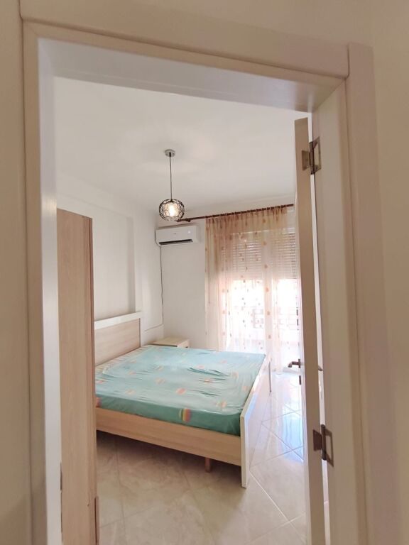 Appartamento 2+1+1 con Balcone in Affitto