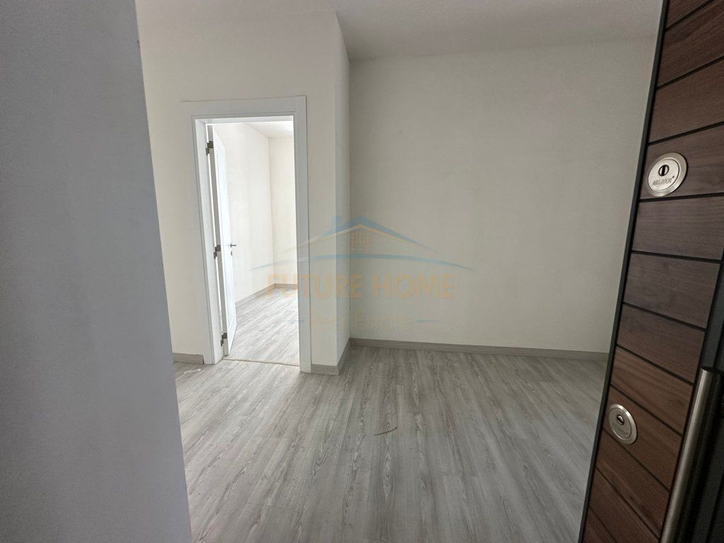 Shitet Apartament 3+1+2 , Bulevardi i Ri , Tirane.