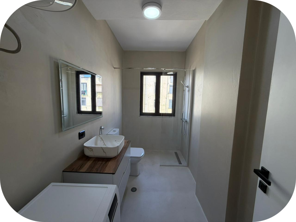 Apartament 2+1 + Gardërobë për Shitje | Përballë Kompleksit Delijorgji