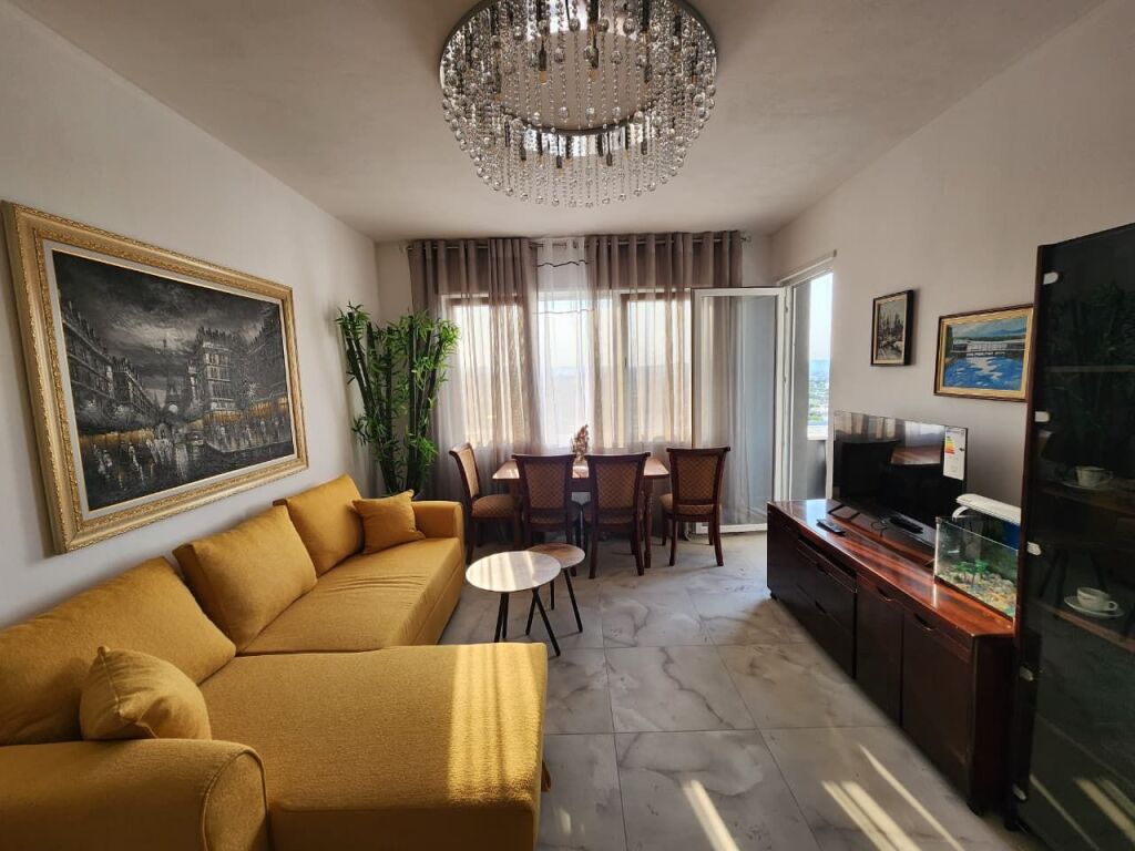 For rent Apartment 2+1+ Garage, Univers City 450 Thousand lek