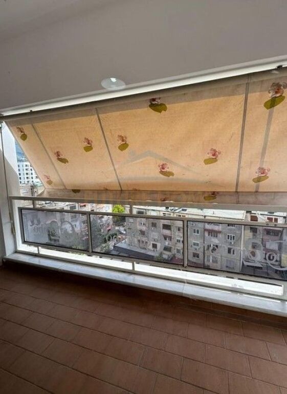 For sale, 2+1 Apartment, Oxhaku, Tirane.