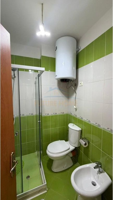 Shitet, Apartament 2+1+2, Fresk
