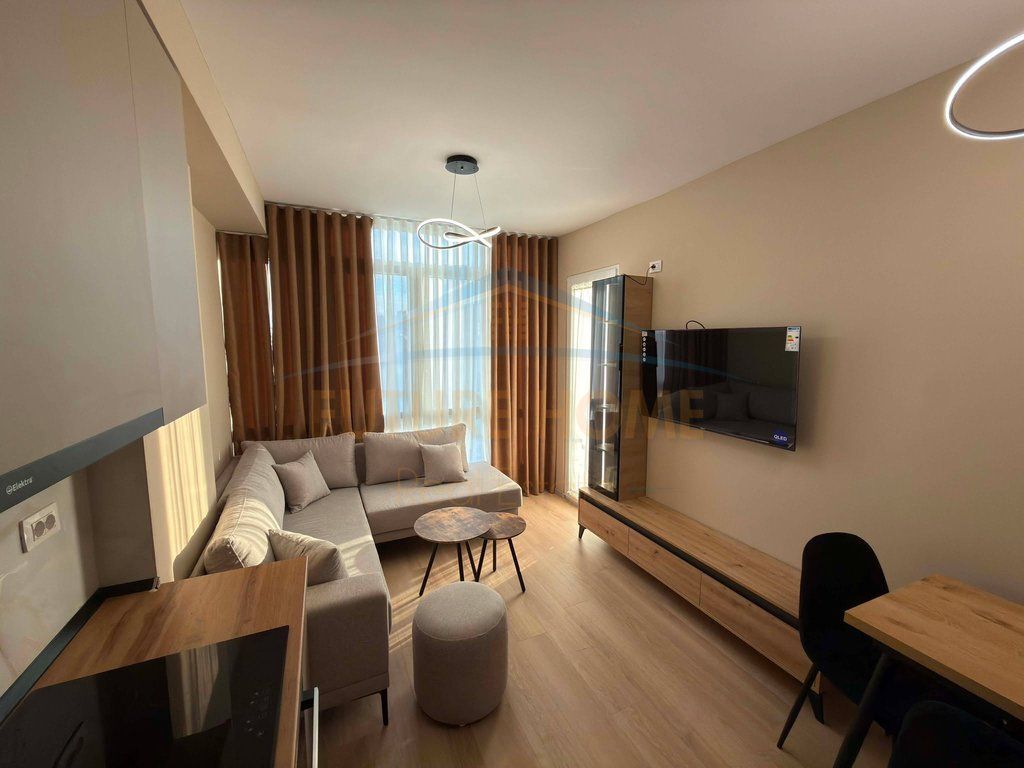 Shitet Apartament 1+1, Unaza e Re