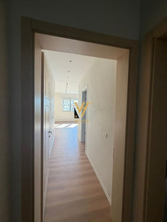 UFFICIO 135 M2 IN AFFITTO A PAZARI I RI 1.500 EURO