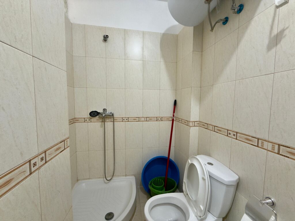 Shitet, Apartament 1+1, Tek Epidamn – Golem.
