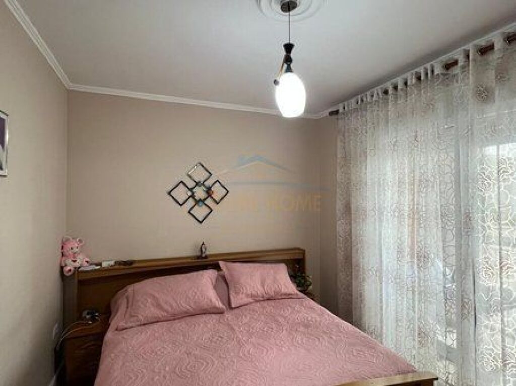 Shitet, Apartament 1+1, 5 maj