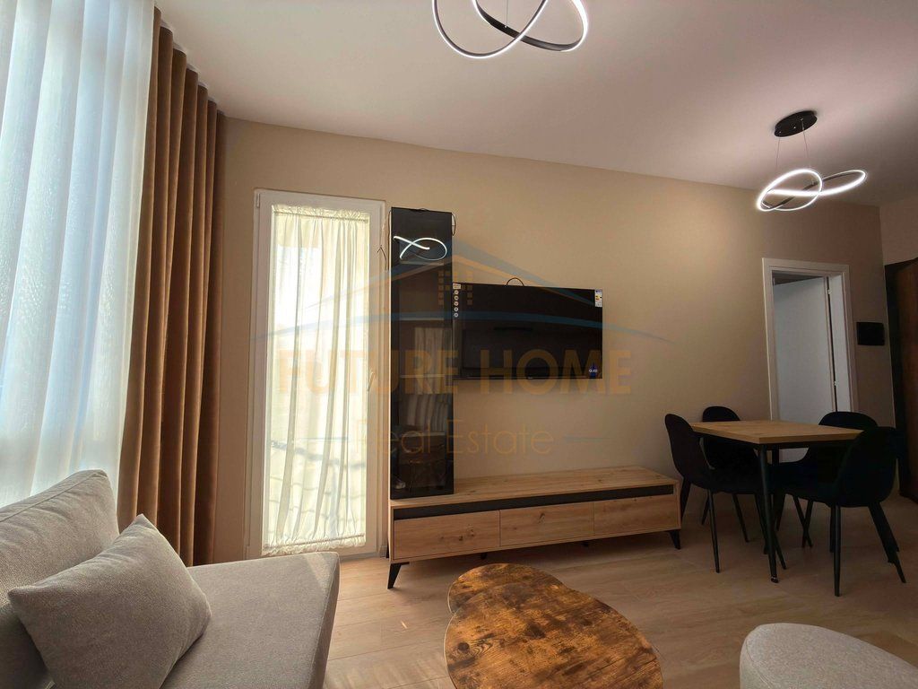 Shitet Apartament 1+1, Unaza e Re
