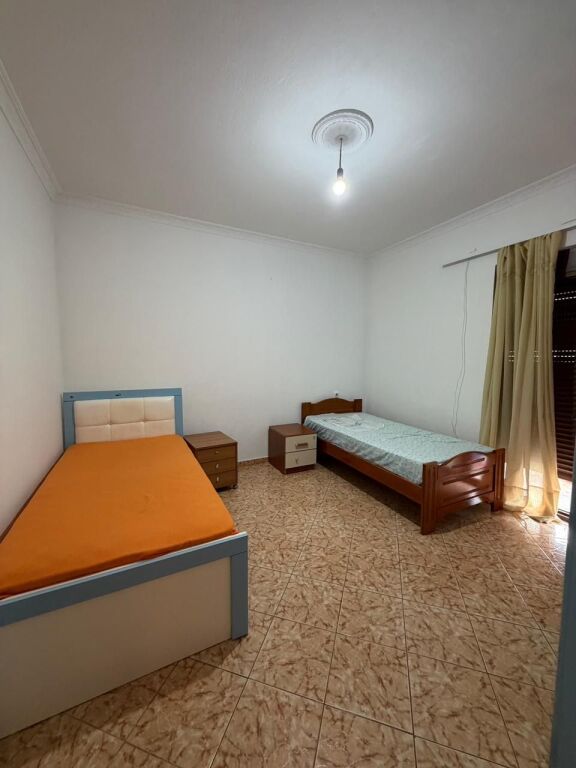 JEPET ME QIRA APARTAMENT 2+1, PJESE E KATIT TE VILES