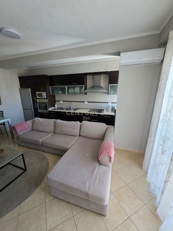 Apartament 2+1 Me Qira në Tregu fshatar, Durrës !