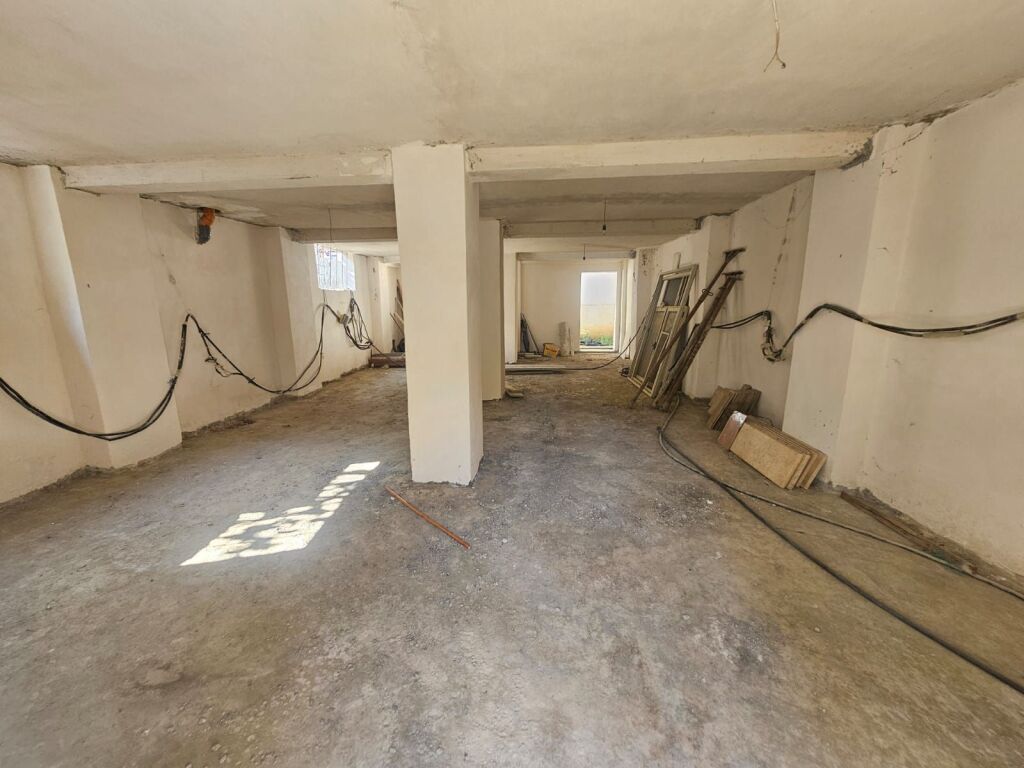 GARAGE FOR SALE THAT CAN BE USED FOR A COMMERCIAL UNIT IN GOLEM