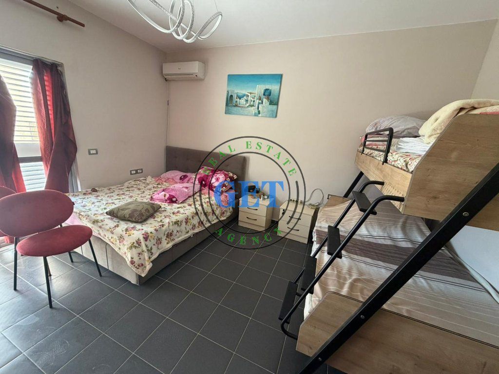 Shitet Apartament 1+1 | Shkëmbi i Kavajës, Durrës
