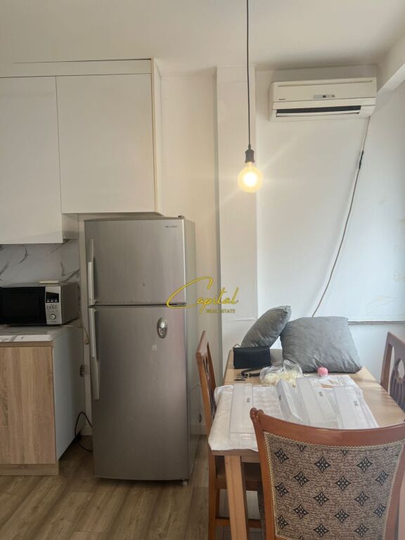 APARTAMENT EM QIRA 1+1 RRUGA E BARRIKADAVE 50.000 LEKE