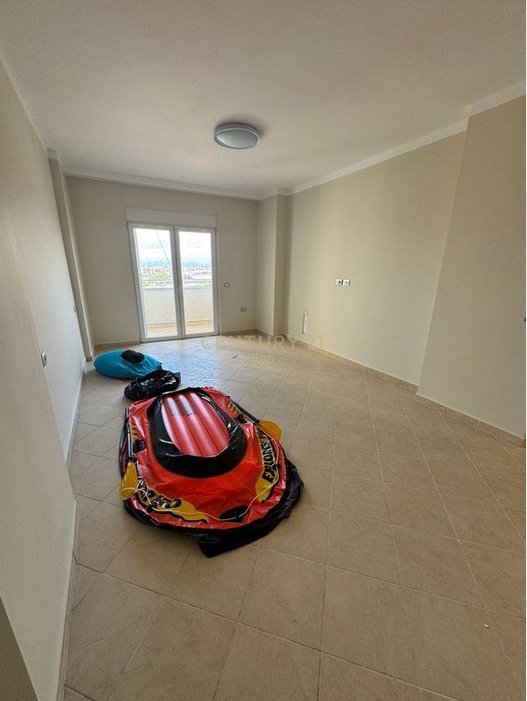 Apartament 1+1 Për Shitje në Plazh, Durrës !