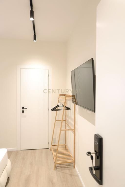 SHITET APARTAMENT 3+1+3 IDEAL PER INVESTIM PLAZH ,DURRES !!!