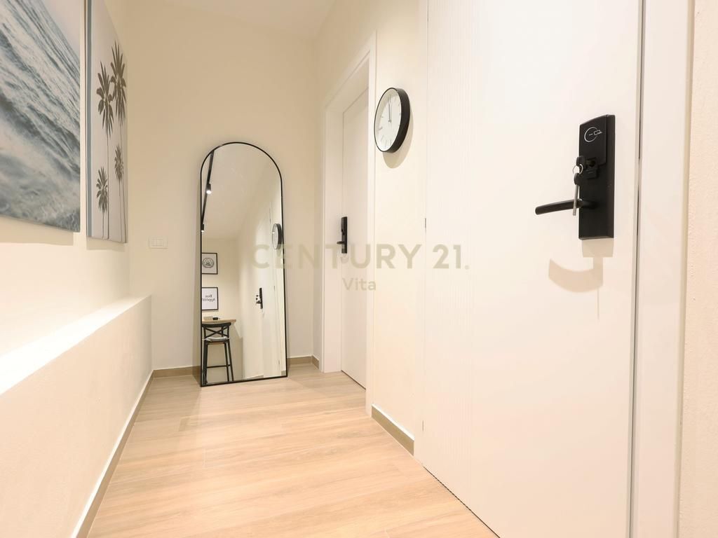 SHITET APARTAMENT 3+1+3 IDEAL PER INVESTIM PLAZH ,DURRES !!!
