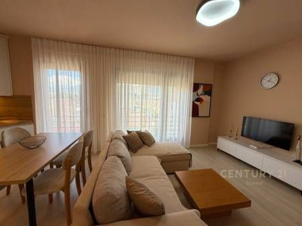 We offer a 1+1 apartment for rent opposite Harry Fultz!