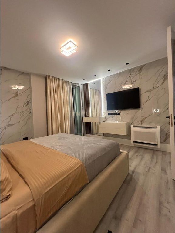 SUPER APARTAMENT 2+1 ME QIRA NE BLLOK