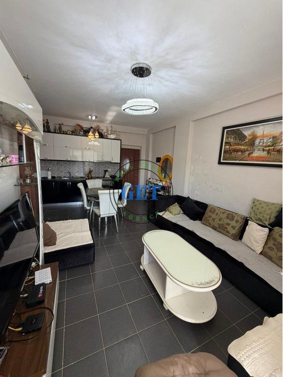 Shitet Apartament 1+1 | Shkëmbi i Kavajës, Durrës