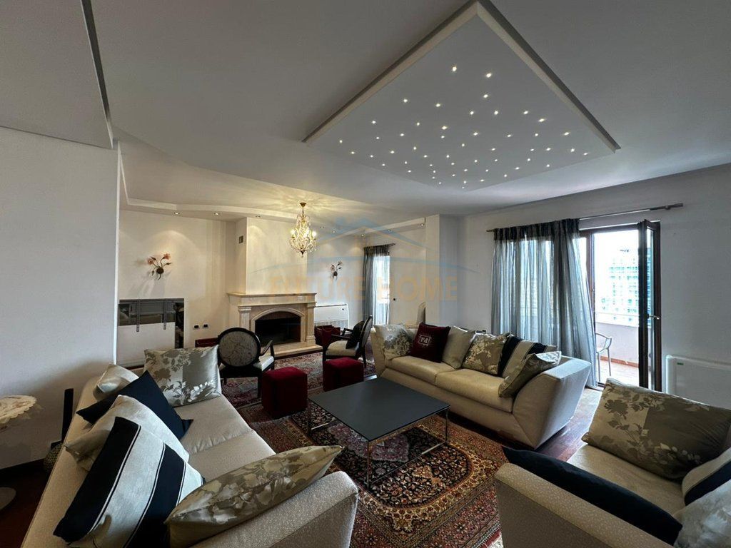 Qira, Apartament 4+1+3, Blloku, Tiranë