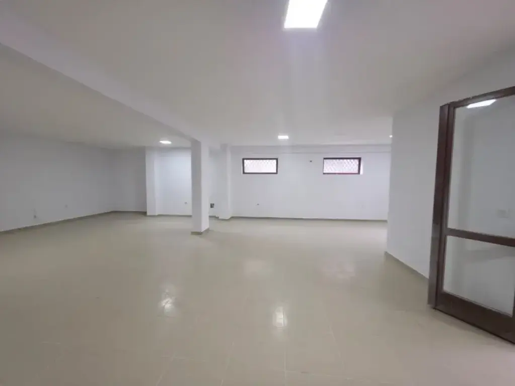 IN AFFITTO: Unità commerciale 90 m² Al Giardino Botanico