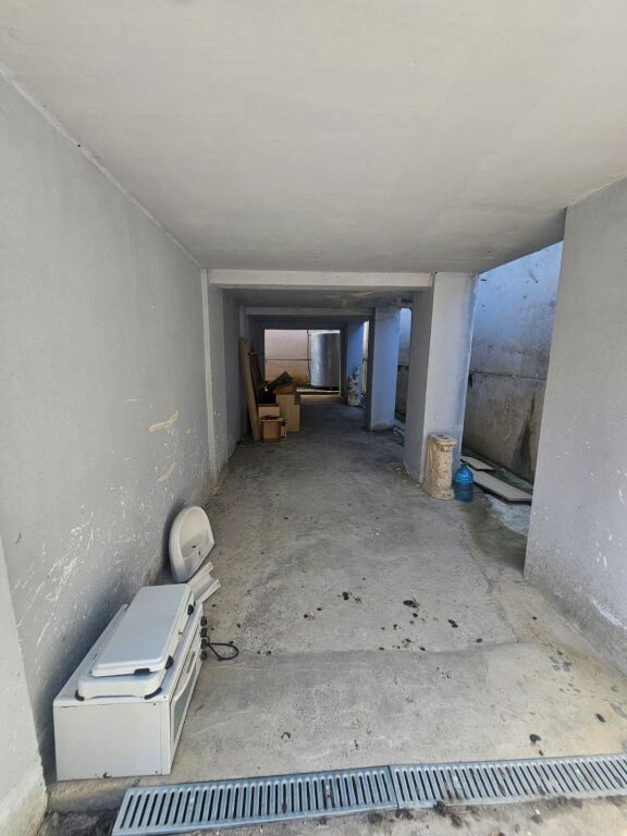 GARAGE FOR SALE THAT CAN BE USED FOR A COMMERCIAL UNIT IN GOLEM