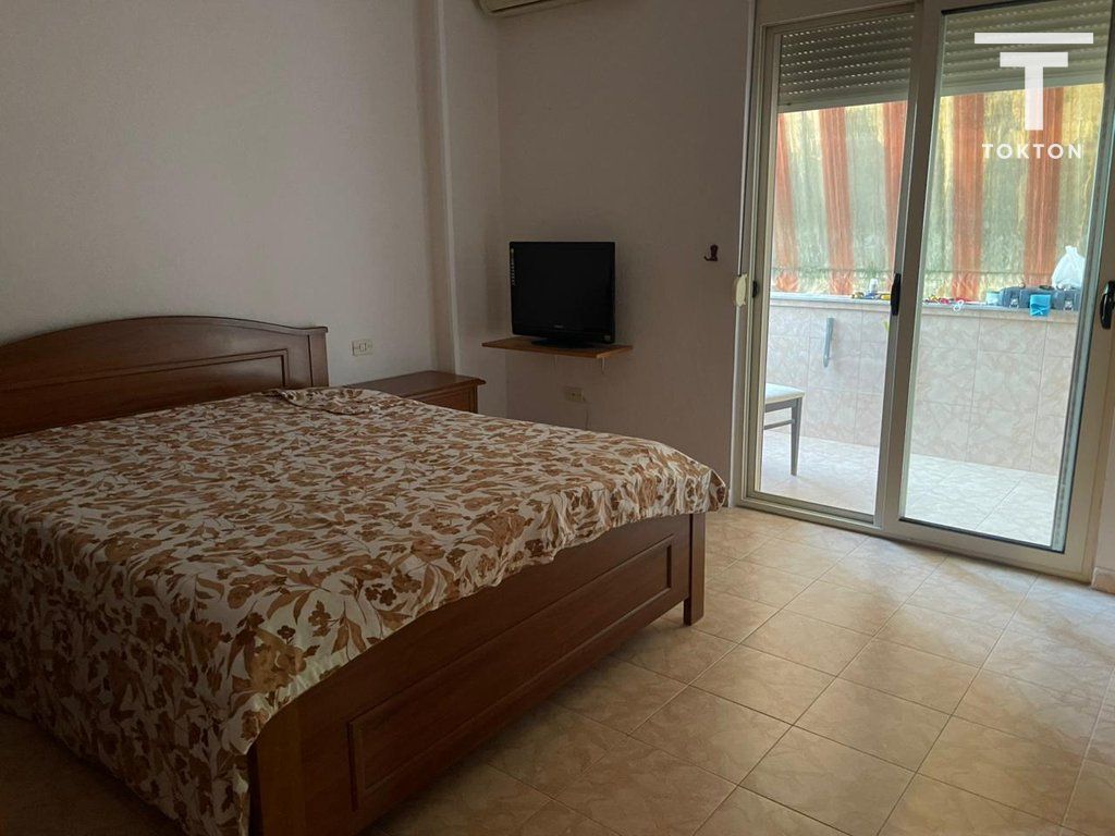 For sale 2+1+2 street "Isuf Elezi"