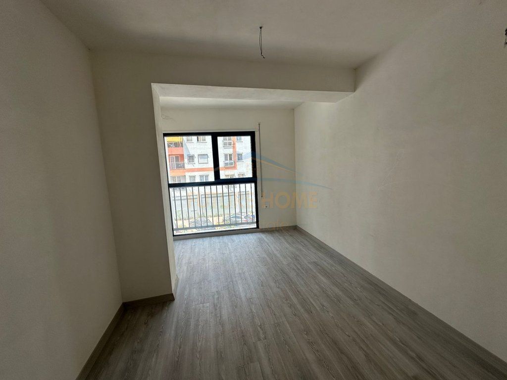 Shitet Apartament 3+1+2 , Bulevardi i Ri , Tirane.