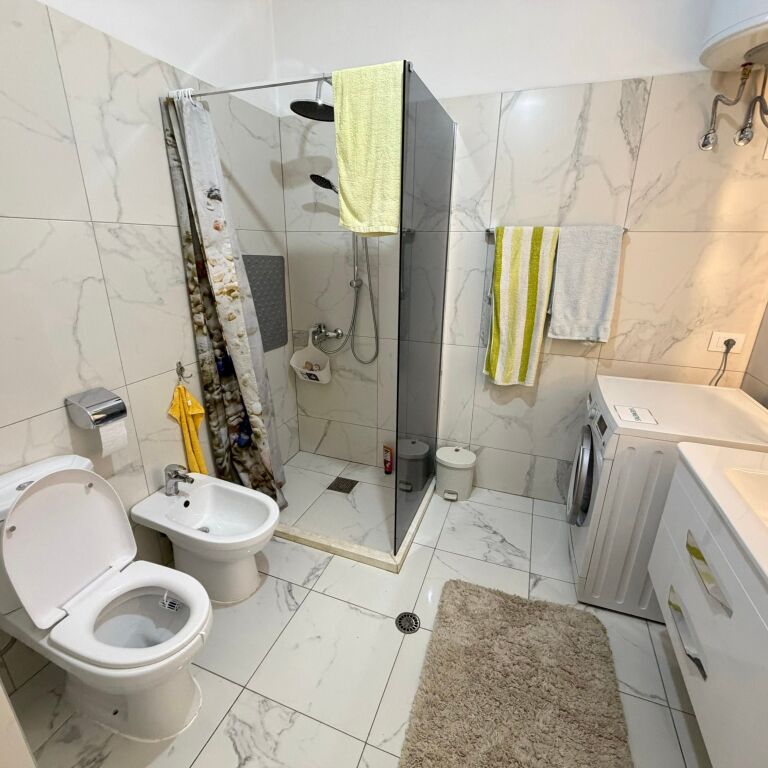 Apartment 2+1 for rent in Yzberisht near the bakery nela 6