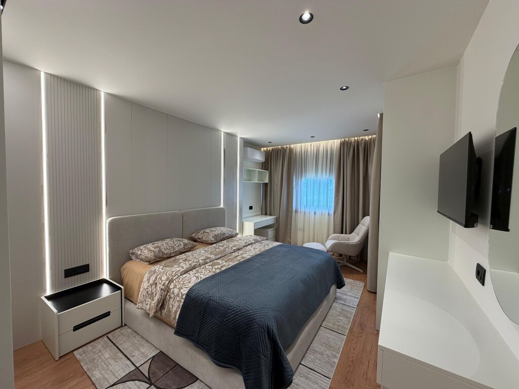 Super 1+1 for rent. Wilson Square Block. New Building