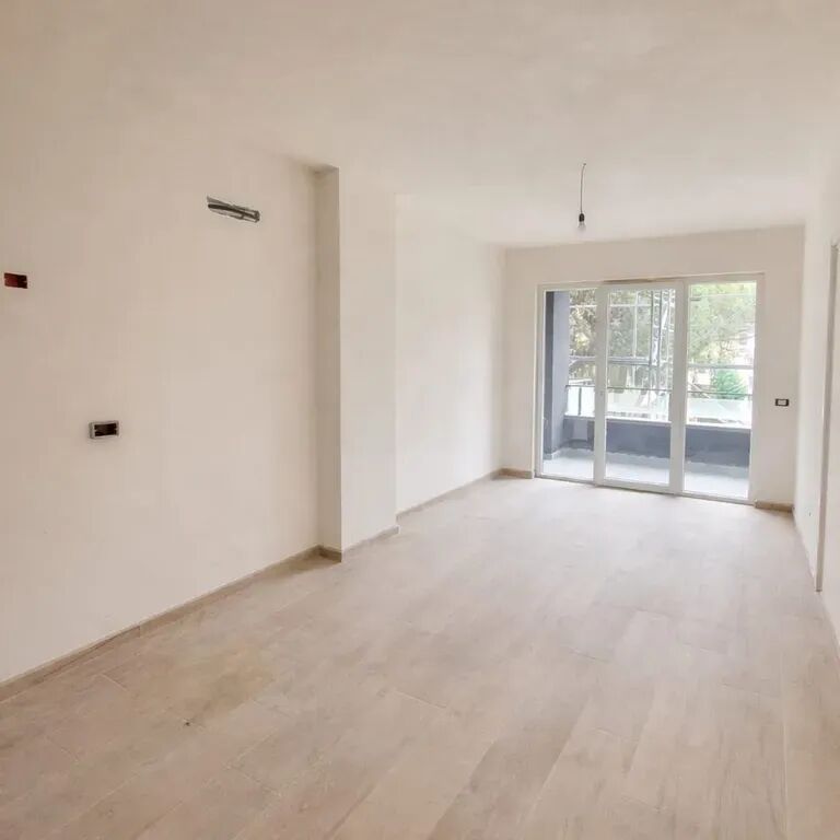 APARTAMENT NE SHITJE 1+1 NE DURRES SUPER MUNDESI