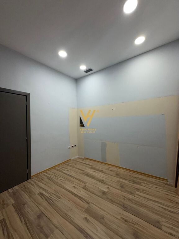 UFFICIO 60 M2 IN AFFITTO IN VIA KAVAJES 800 EURO