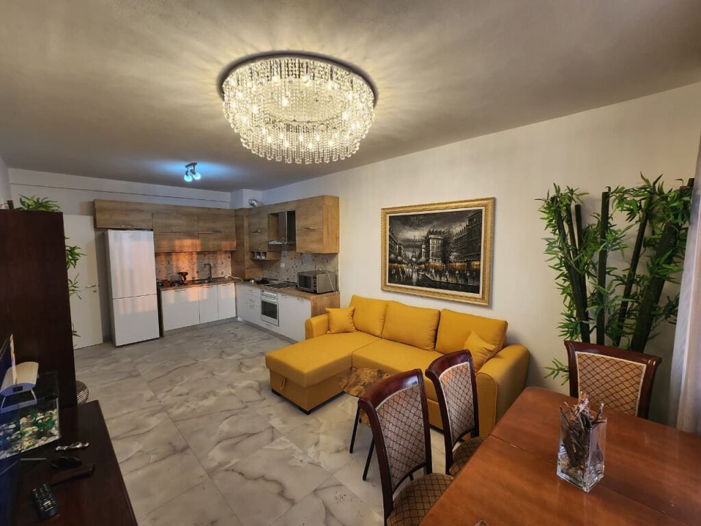 For rent Apartment 2+1+ Garage, Univers City 450 Thousand lek