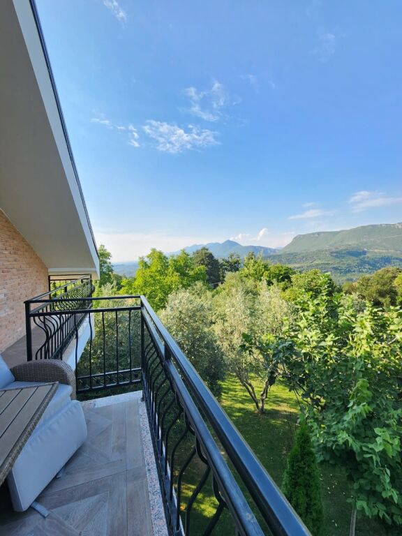 🛕FOR SALE: ✨ Magical Villa, One of a Kind Ever Offered on the Market with 5400 m² of Land and 300 m² of Construction📍( BËRZHITË - IBË ) Featuring a BLUE Pool 🔵