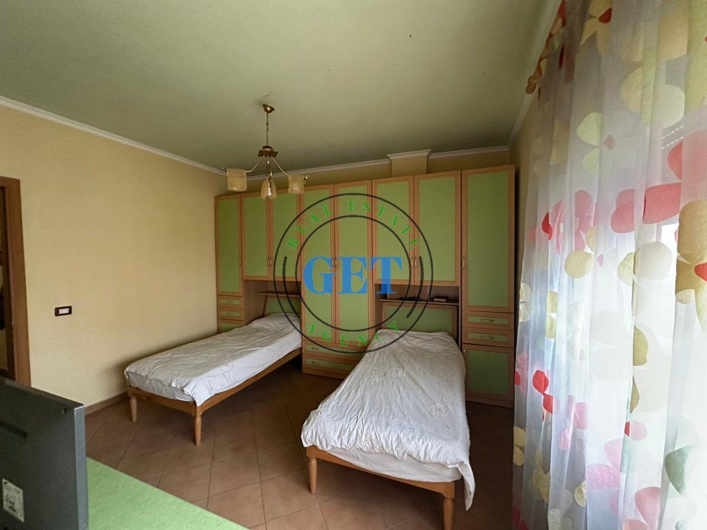 Shitet Apartament 2+1+2 me Pamje Deti | Blue Star, Durrës