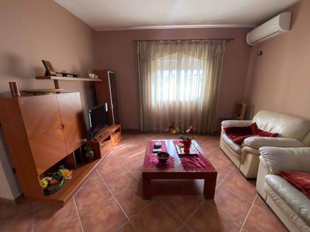 🏡 Apartment 3+1 for rent 📍 Opposite the “Ismail Qemali” high school!