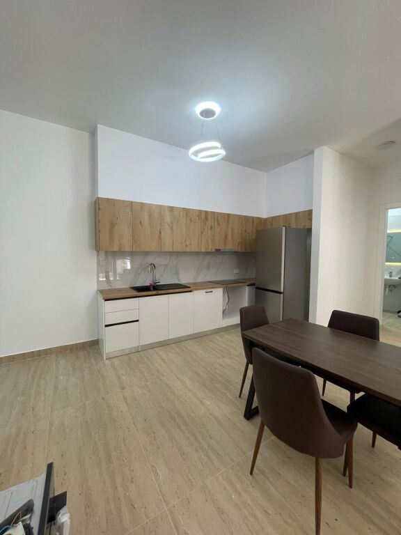 APARTAMENT 1+1 + PARKIM PER QERA TEK DELIJORGJI