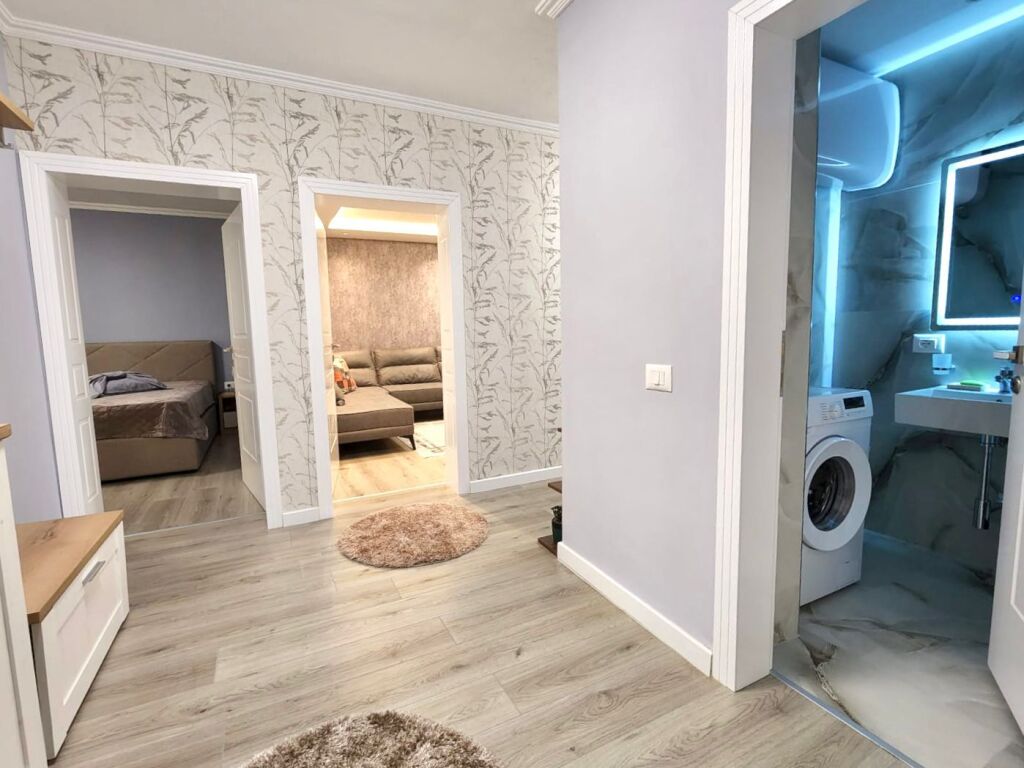 In Affitto: 2+1 🔑 Moderno &amp; Nuovo 📍 BLLOK/GARDA - Super Investimento (4° Piano Non Ultimo) - 75.000 Leke/Mese